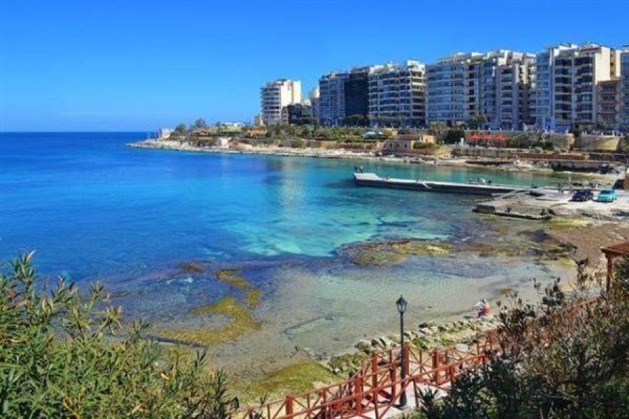 Perfect Location Idyllic 2Br Apartment Слима Экстерьер фото