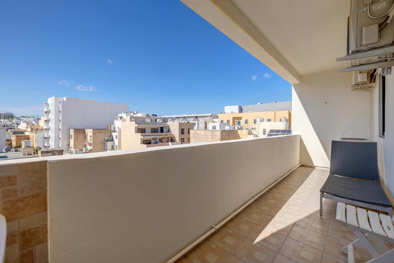 Perfect Location Idyllic 2Br Apartment Слима Экстерьер фото